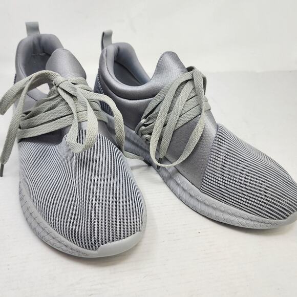 New Gray Slipon Sneakers Slipon Running Walking Shoes Wide Size 8 US Wide /40 EU - Picture 2 of 8